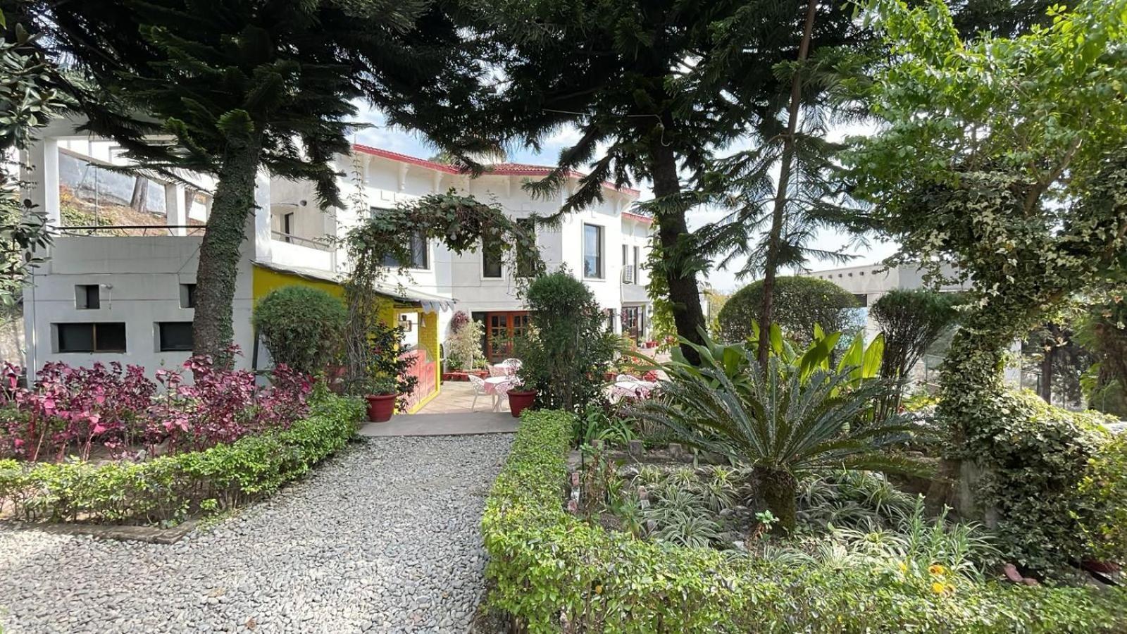 8Fold-Pinecrest By Larisa, Bhimtal Hotel Kültér fotó